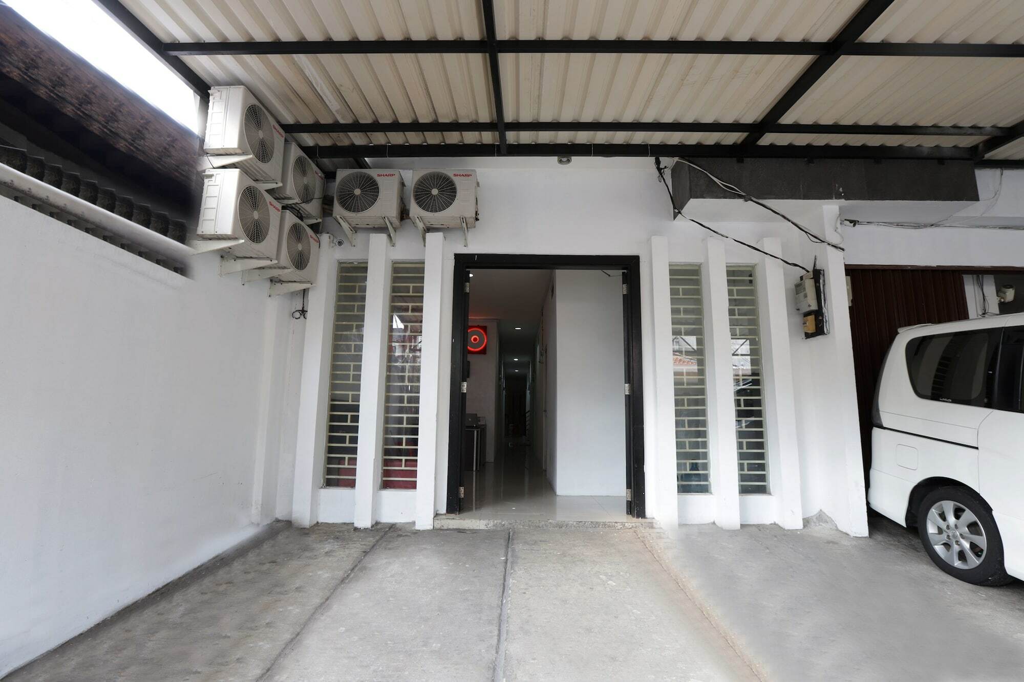 Oyo 345 Wynne Residence Cakarta Dış mekan fotoğraf